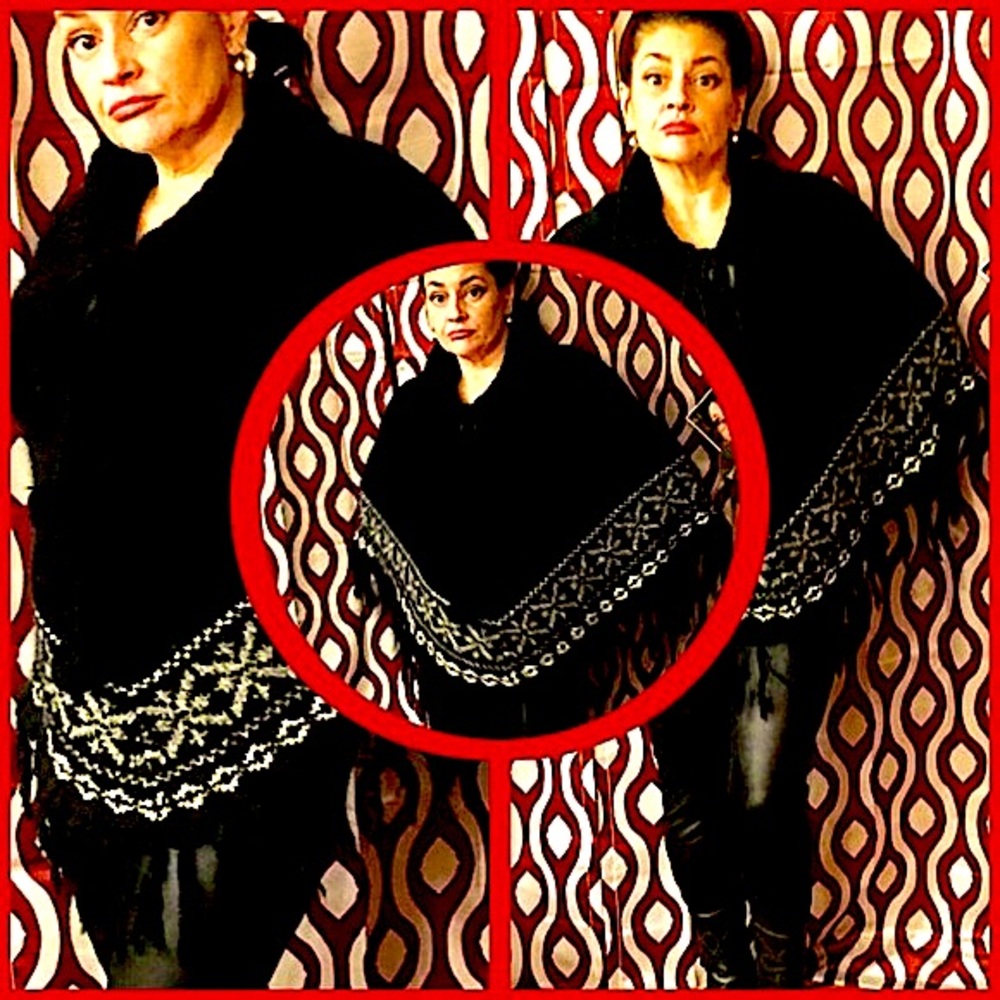 ✤❥❥⭕️👽⭕️5-4-$25 PONCHO❣SUPER CUTE KNIT - Picture 2 of 16